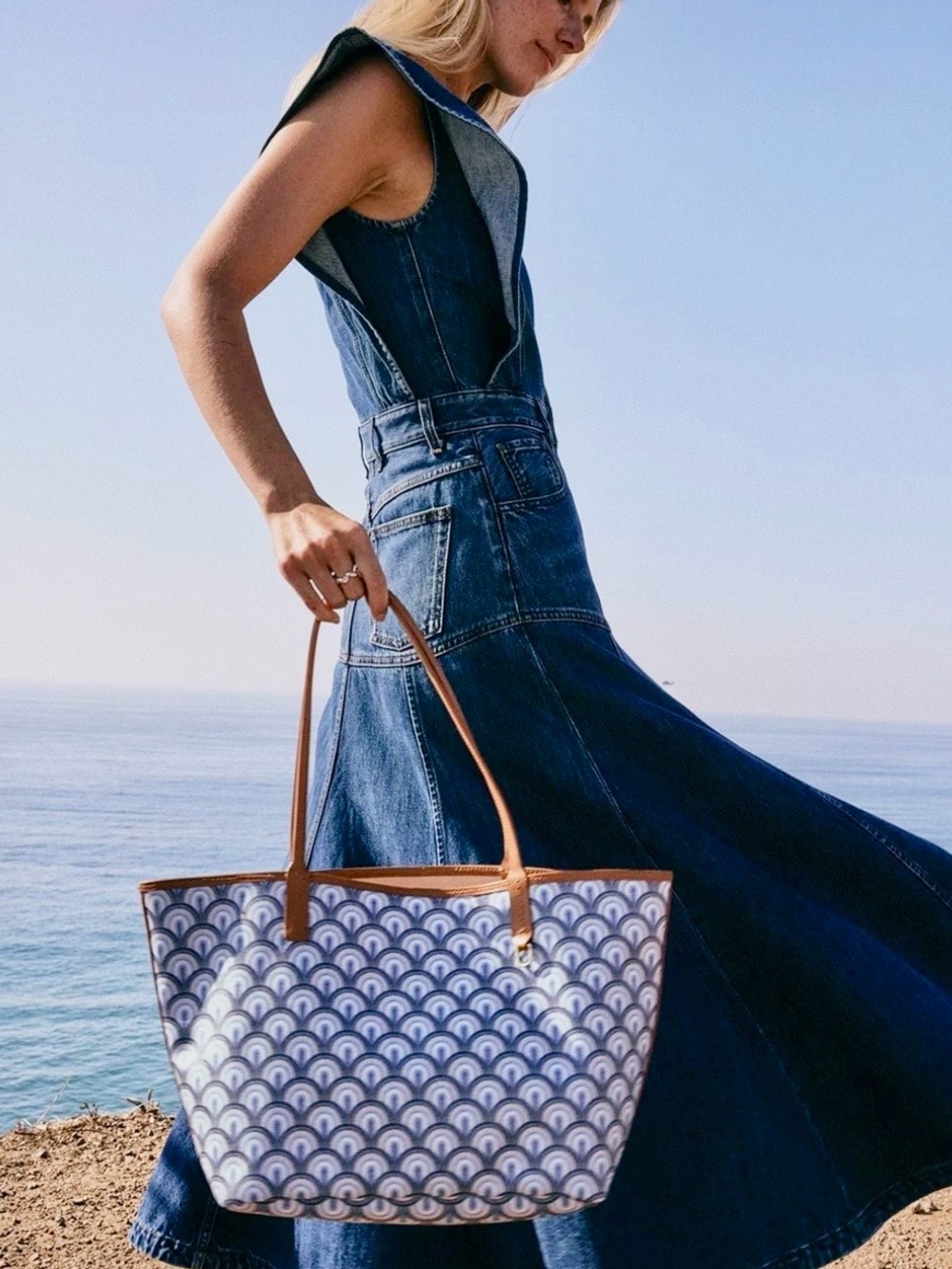 New Hobo International All That Tote in Soft Ocean